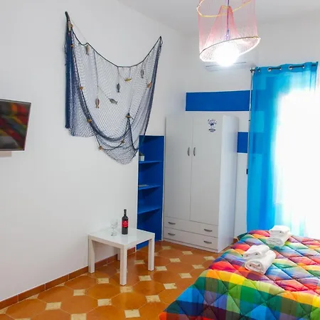 Apartment Captain *